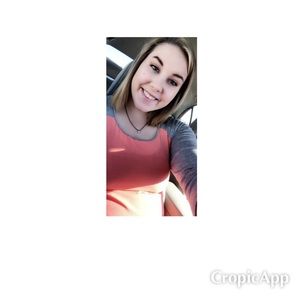 Meet your Posher, Alexis